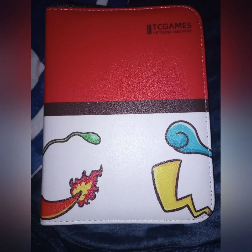 TC Games Card Binder 4-Pocket Card Holder Album with Sleeves NWOT